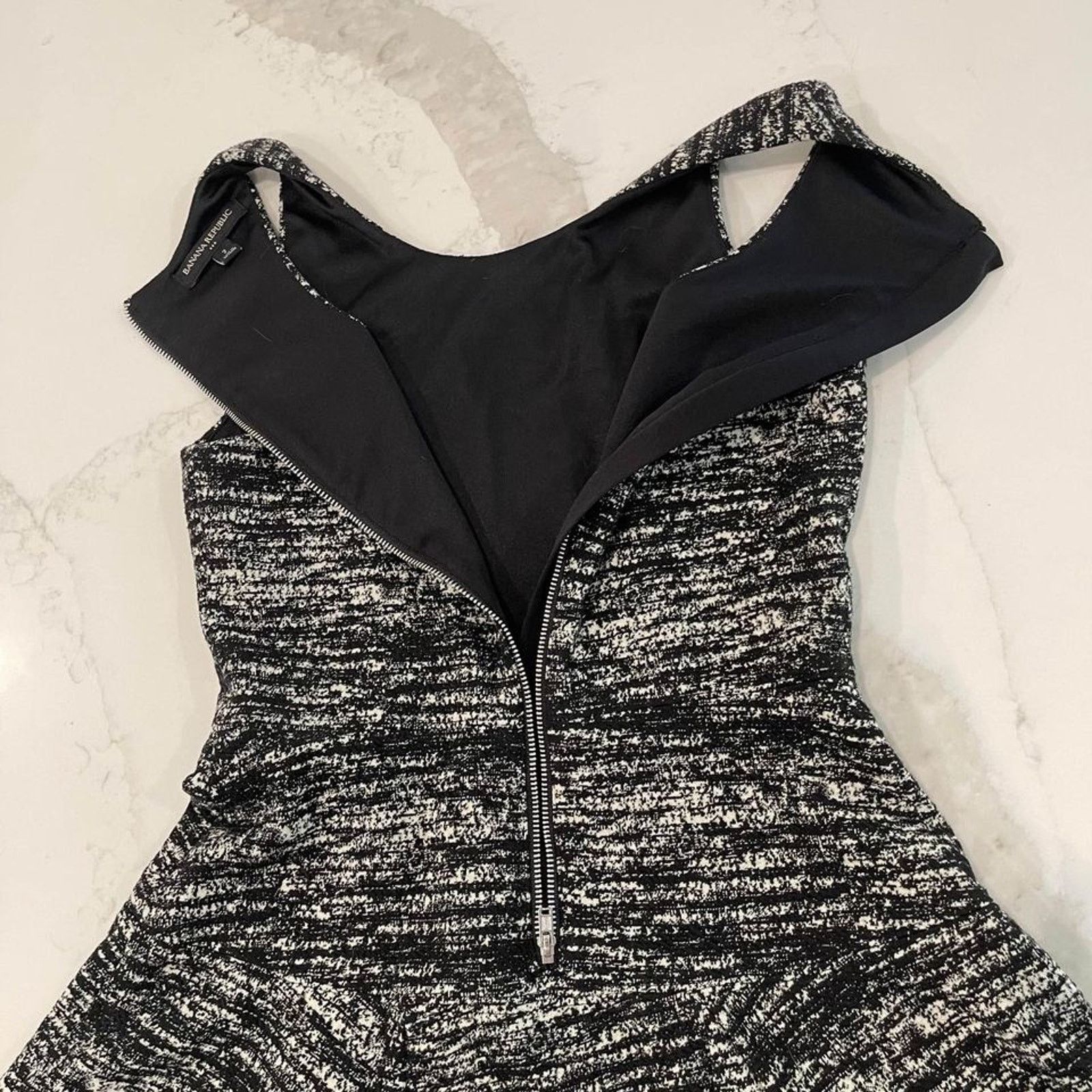 Banana Republic Banana Republic Fit and Flare Sleeveless Knit Dress Womens 2 Size XS / US 0-2 / IT 36-38 - 6 Thumbnail