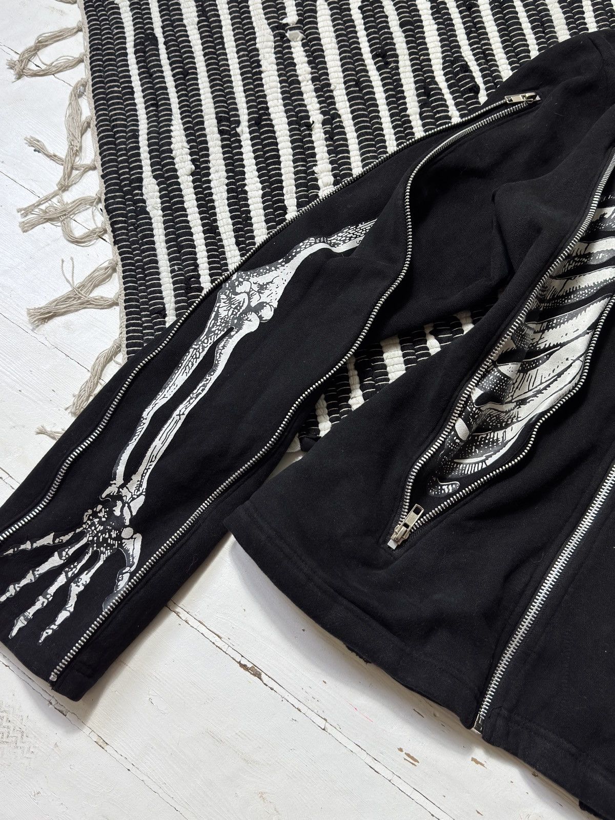 Vintage VINTAGE AVANT GARDE SKELETON CORSET STYLE FULL ZIP UP HOODIE Size M / US 6-8 / IT 42-44 - 6 Thumbnail