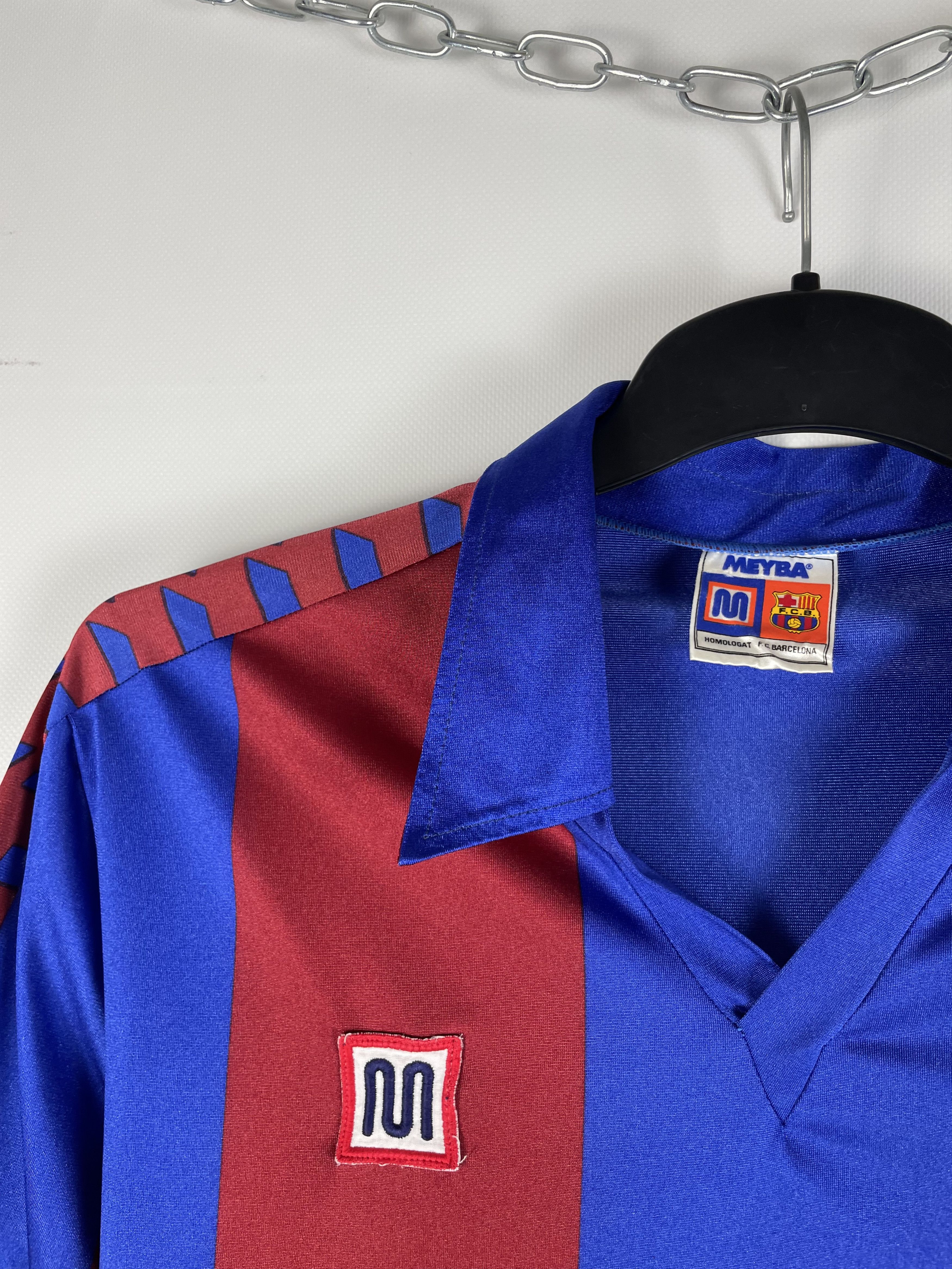 Vintage BARCELONA 1984/1989 HOME FOOTBALL SHIRT MEYBA VINTAGE Size US M / EU 48-50 / 2 - 5 Thumbnail