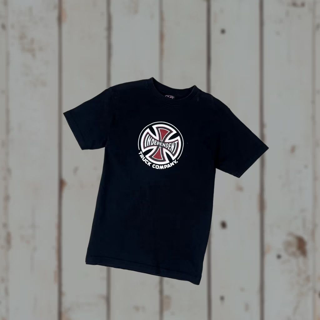 Vintage VINTAGE Independent Truck Company T-Shirt Men Size S Black 90s Size US S / EU 44-46 / 1 - 1 Thumbnail