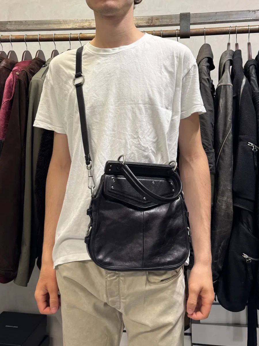 Yves Saint Laurent FW2002 Yves Saint Laurent Mombasa Black Leather Shoulder Bag by Tom Ford Size ONE SIZE - 2 Thumbnail