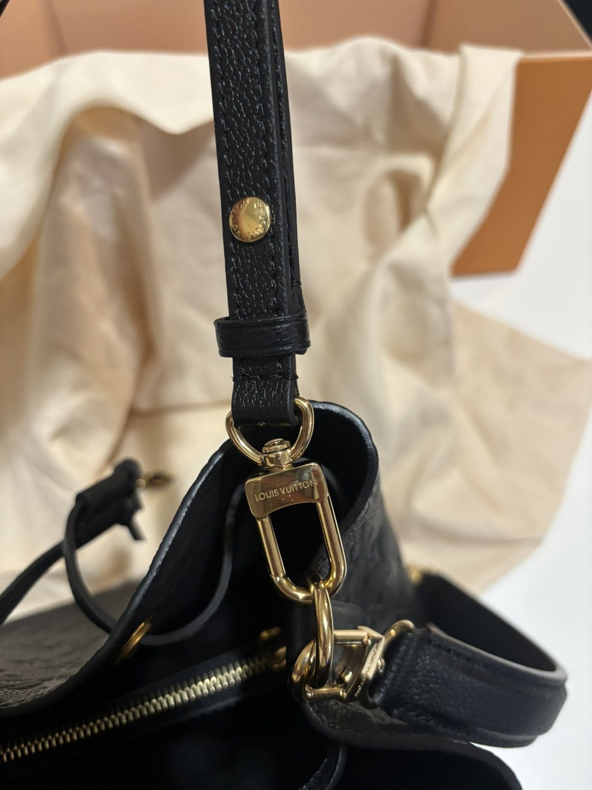 Louis Vuitton Louis Vuitton Bag hologram Size ONE SIZE - 14 Thumbnail