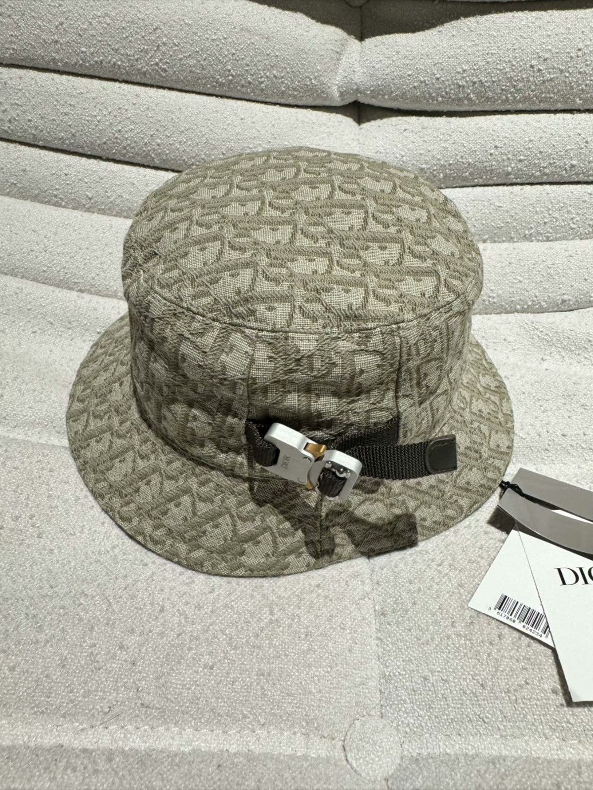 Dior NWT Dior Oblique Bucket Hat M Size ONE SIZE - 1 Thumbnail