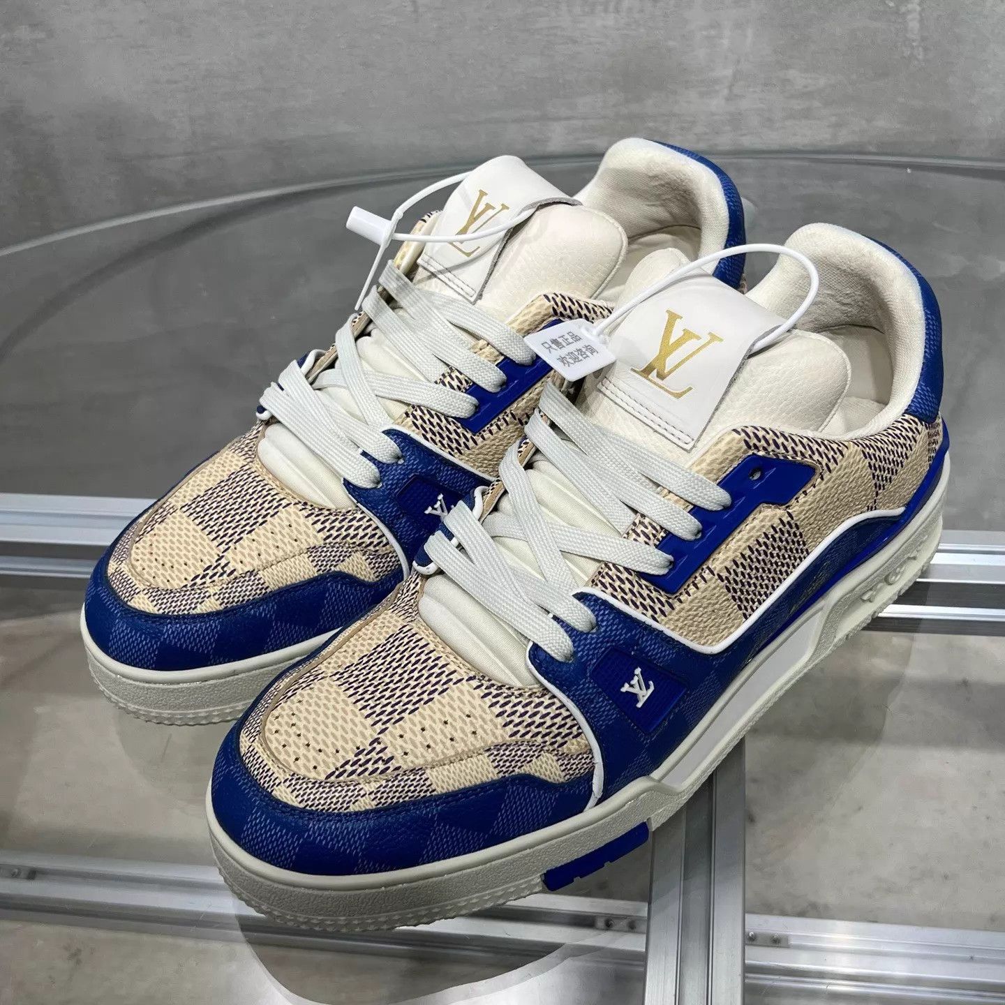 Louis Vuitton LV Trainer White & Blue Checkerboard UK8 (42) Size US 9 / EU 42 - 2 Thumbnail