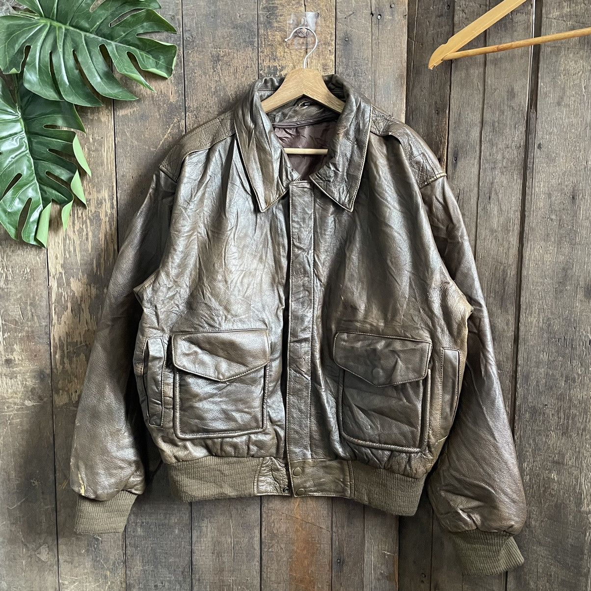 Vintage Vintage Leather Bomber Jacket Size US XL / EU 56 / 4 - 1 Thumbnail
