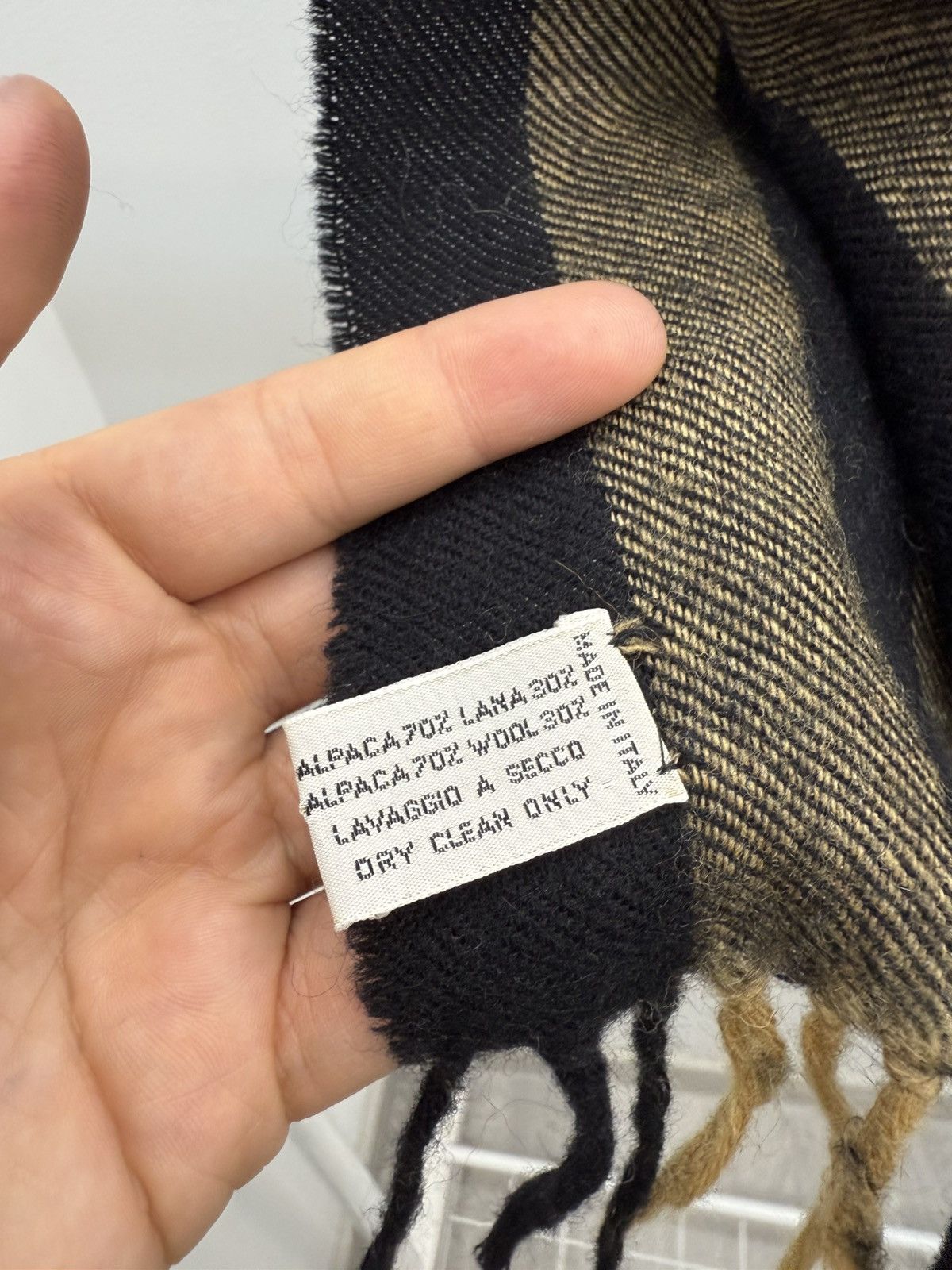 Fendi Vintage Fendi Luxury Wool Alpaca Scarf Size ONE SIZE - 4 Thumbnail