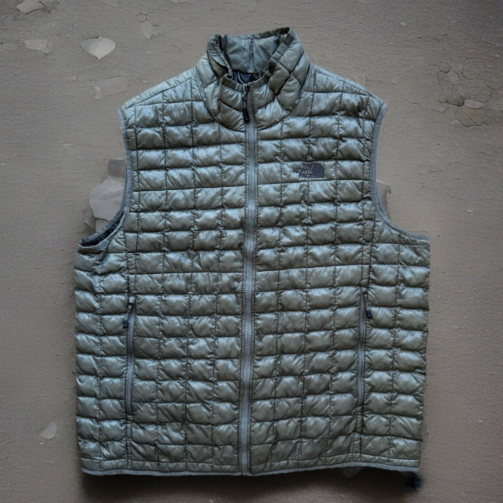 The North Face North Face Thermoball Vest XL Gray Full Zip Outdoors Hiking Size US XL / EU 56 / 4 - 1 Thumbnail