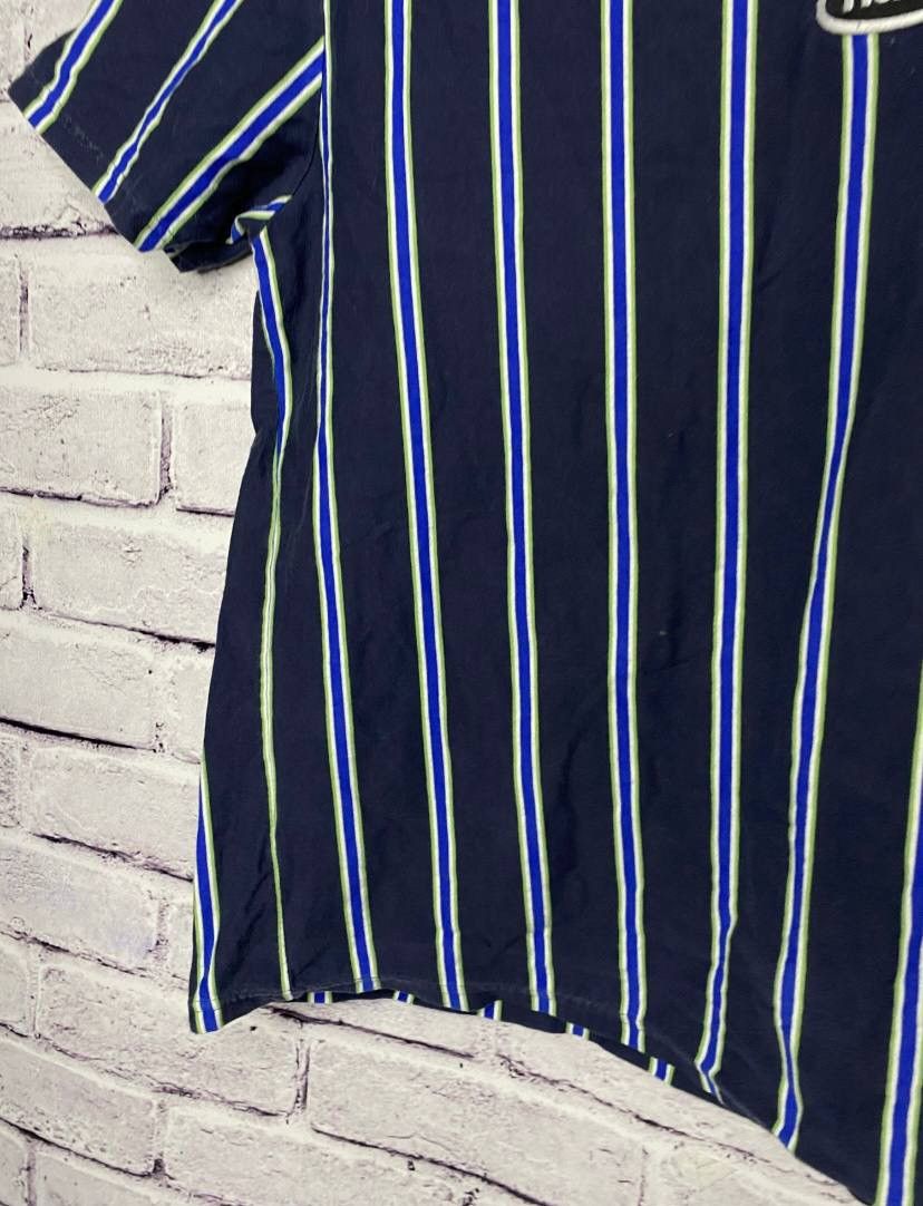 Huf MENS vintage HUF T-Shirt STREETWEAR y2k Size US M / EU 48-50 / 2 - 2 Thumbnail