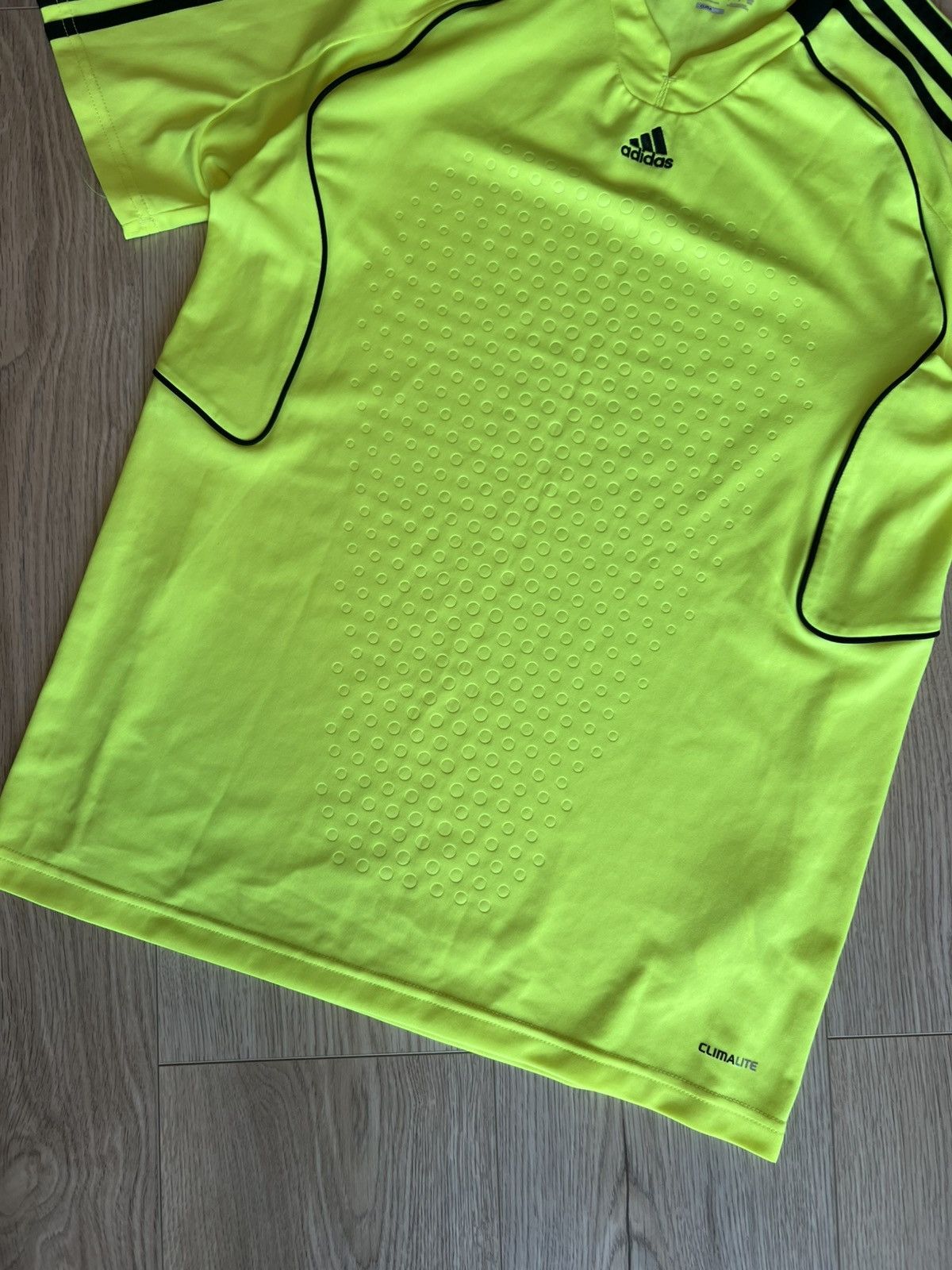 Adidas Adidas Predator Vintage T-shirt Size US M / EU 48-50 / 2 - 3 Thumbnail