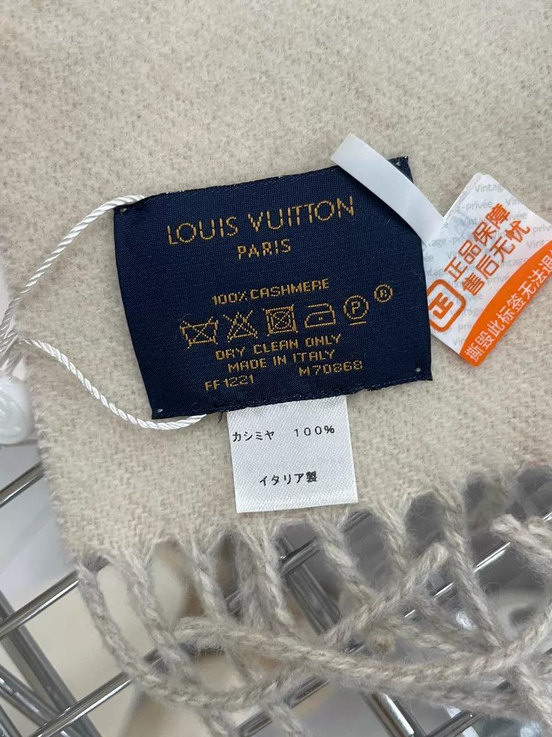 Louis Vuitton Louis Vuitton Pink and blue ombre presbyopic printed cashm Size ONE SIZE - 5 Thumbnail