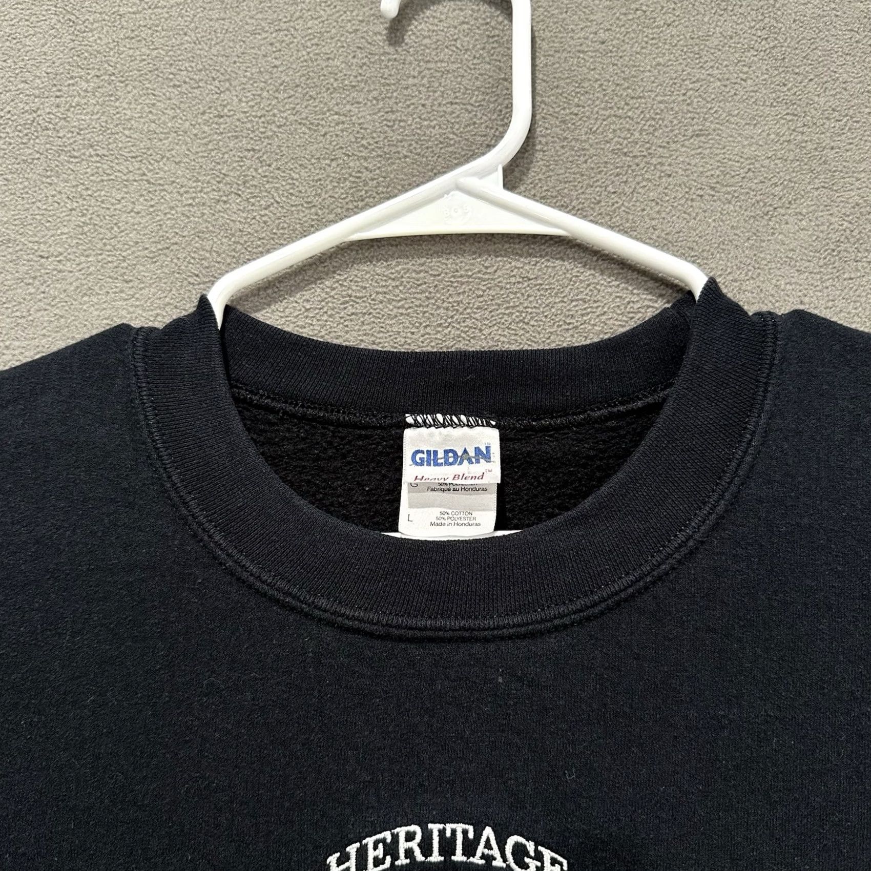 Vintage Gildan Heavy Blend Sweatshirt Mens Large Black Panthers Embroidered Heritage Size US L / EU 52-54 / 3 - 4 Thumbnail