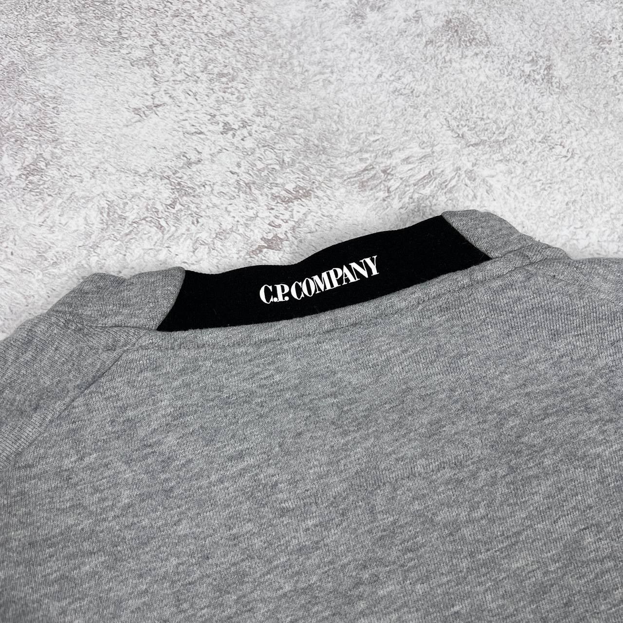 C.P. Company C.P. Company Grey Crew Neck Sweatshirt Arm Lens Logo Detail Size US S / EU 44-46 / 1 - 12 Thumbnail