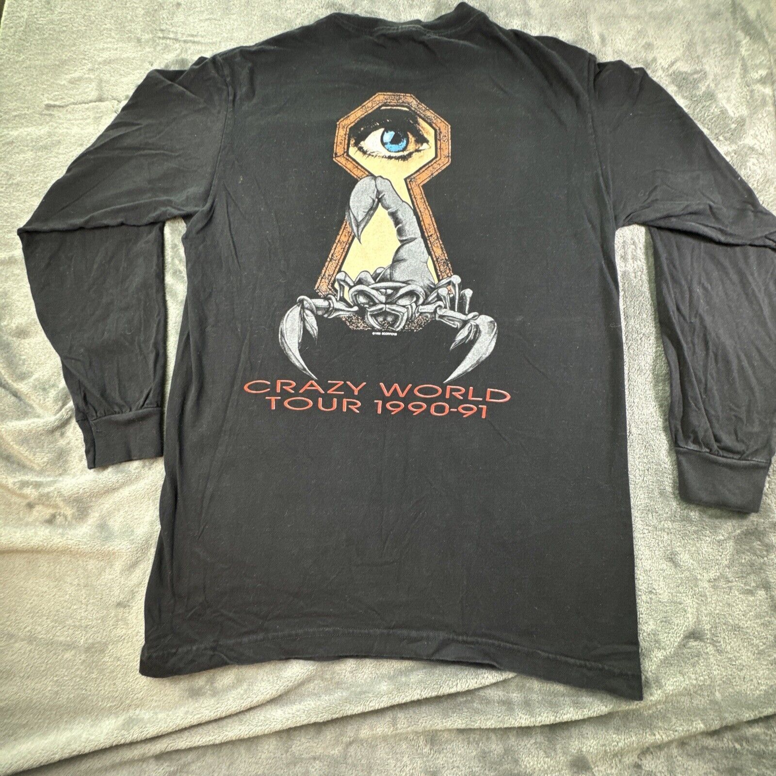 Other Vintage Scorpions T-Shirt Large Long Sleeve Crazy World Tour Size US L / EU 52-54 / 3 - 10 Thumbnail