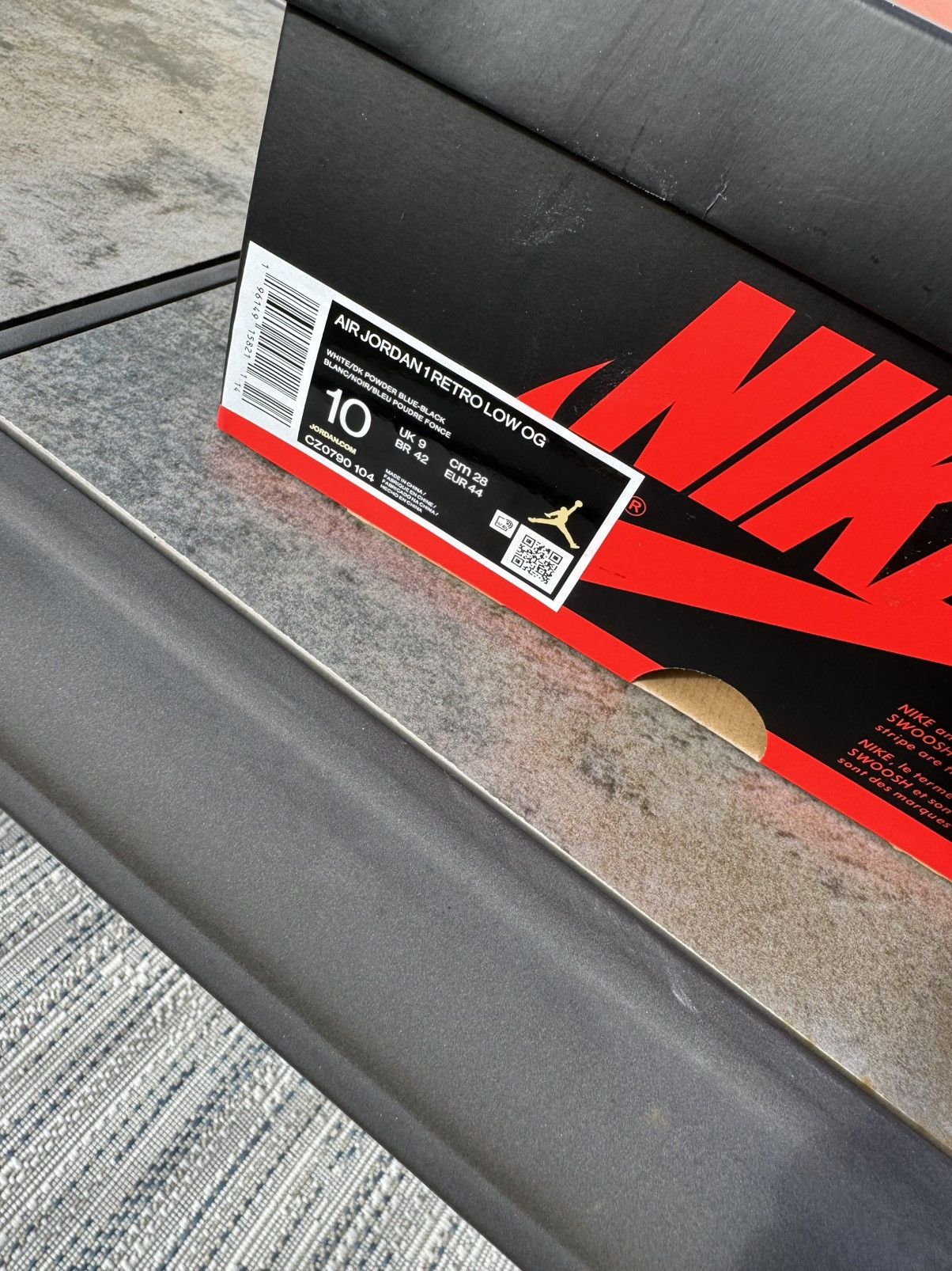 Jordan Brand × Nike Air Jordan 1 Retro Low OG 'UNC' Size US 10 / EU 43 - 5 Thumbnail