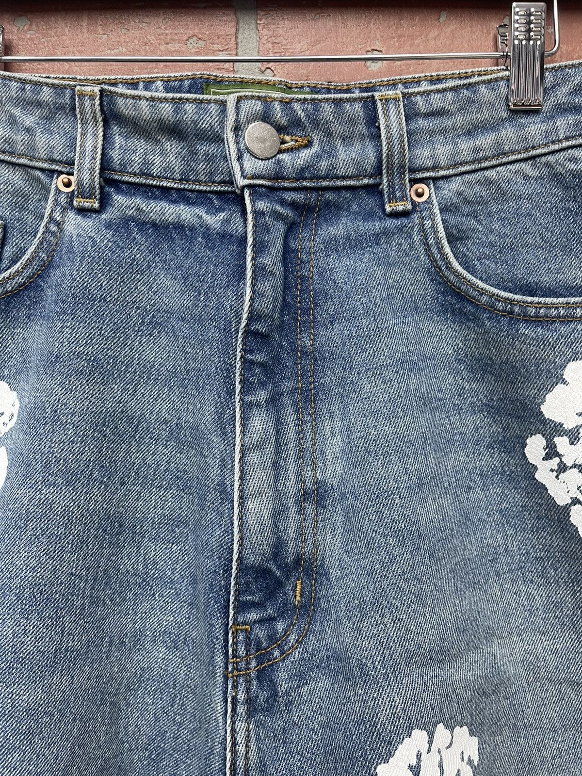 DENIM TEARS Size L - Denim Tear Cotton Wreath Blue Denim Shorts Size US 34 / EU 50 - 4 Thumbnail