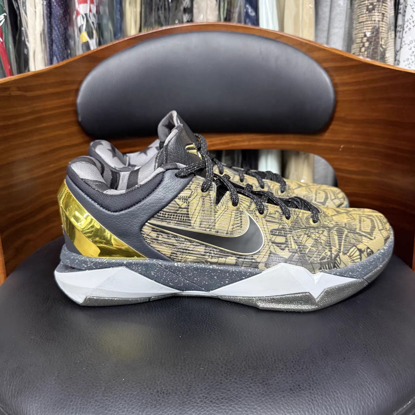 Nike Nike Kobe 7 (ZK7) Master of Peace K15 Size US 9.5 / EU 42-43 - 4 Thumbnail