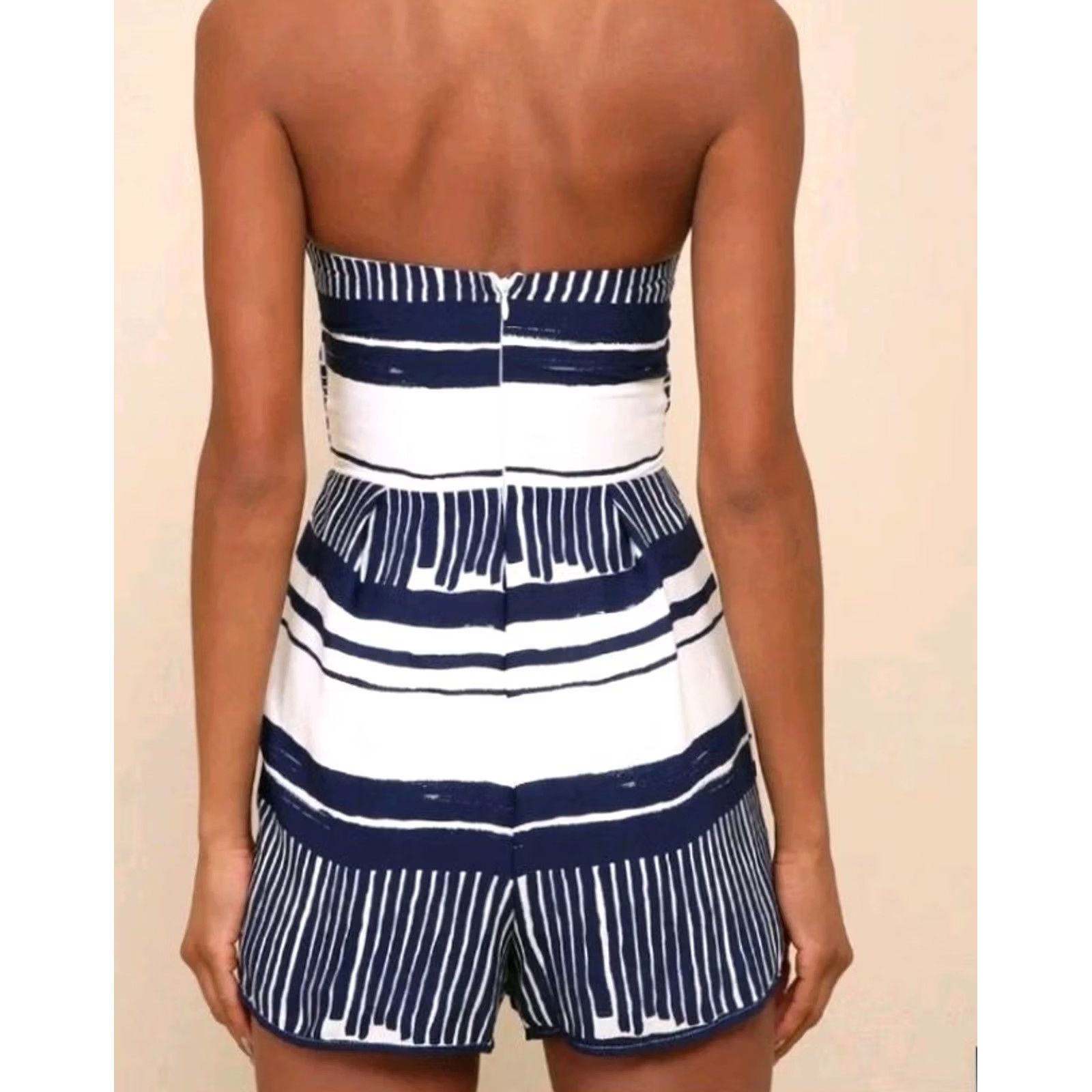 Lulus Lulu’s Womens Medium NWT Blue White Stripe Tie Front Strapless Romper Size 32" / US 10 / IT 46 - 3 Thumbnail