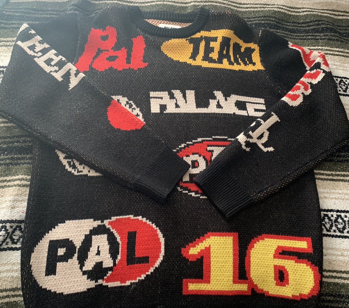 Palace PALACE KNIT SWEATER | Grailed