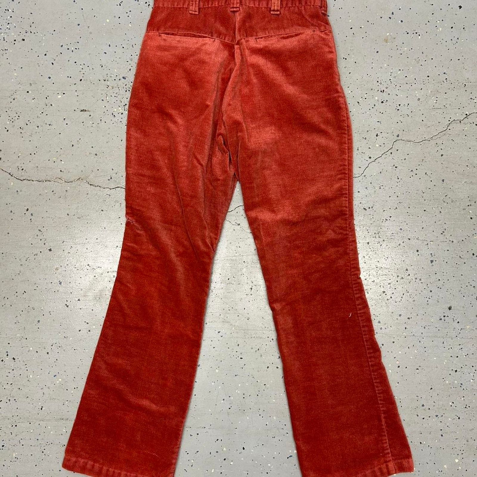 Other Vtg 70s red corduroy flare Size US 30 / EU 46 - 7 Thumbnail