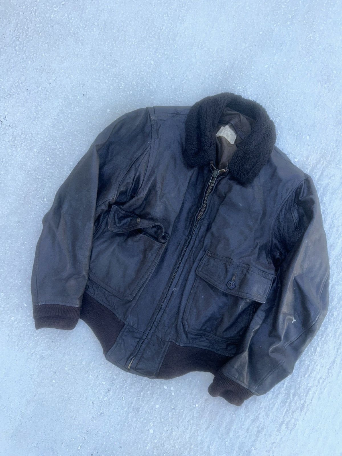 Vintage Vintage 1960’s G-1 USN Leather Flight Bomber Jacket Size US L / EU 52-54 / 3 - 2 Thumbnail
