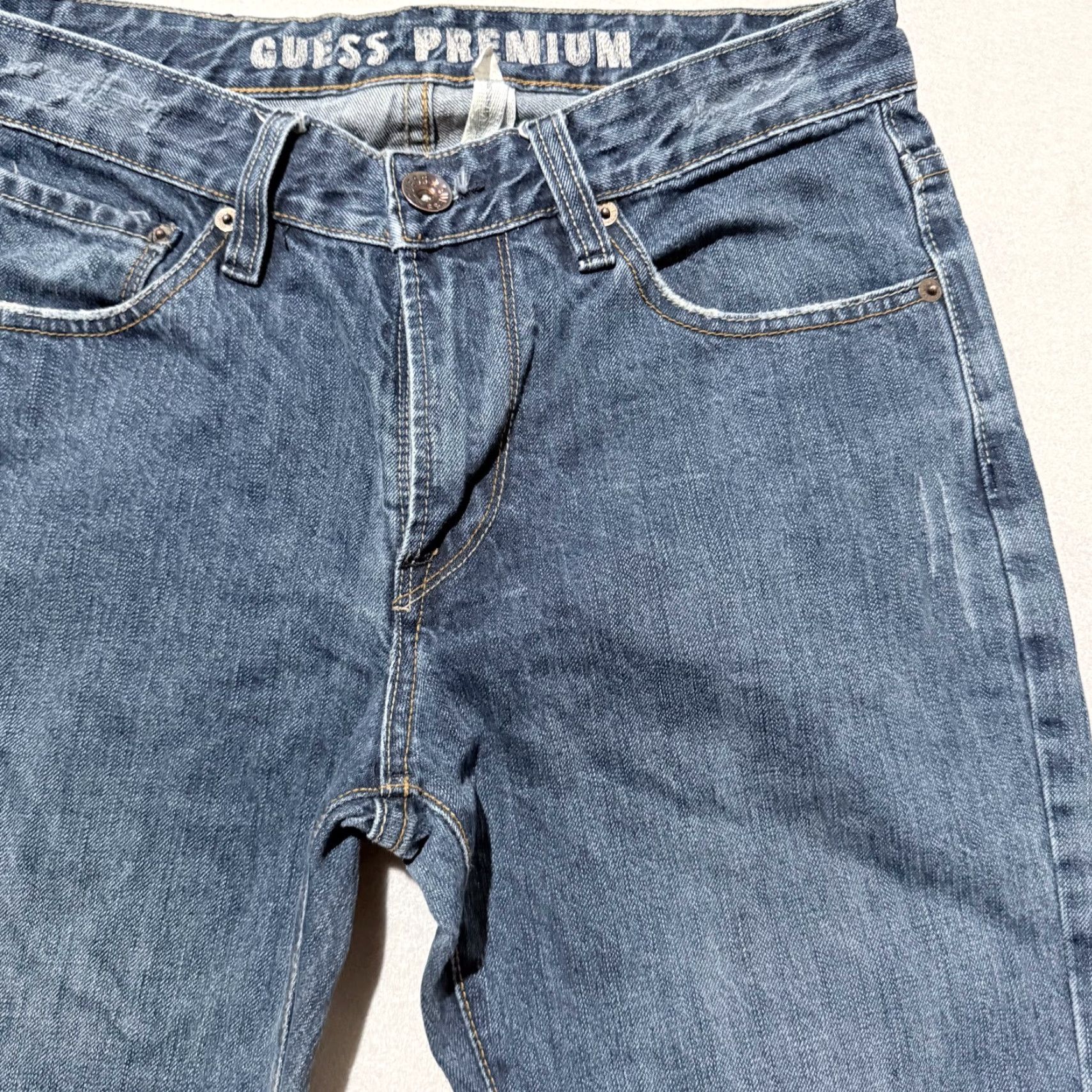 Guess VINTAGE Guess Jeans Wide-Leg Men 32 Blue Denim Dark Wash Zip-Fly 90s Mens Jeans Size US 32 / EU 48 - 3 Thumbnail