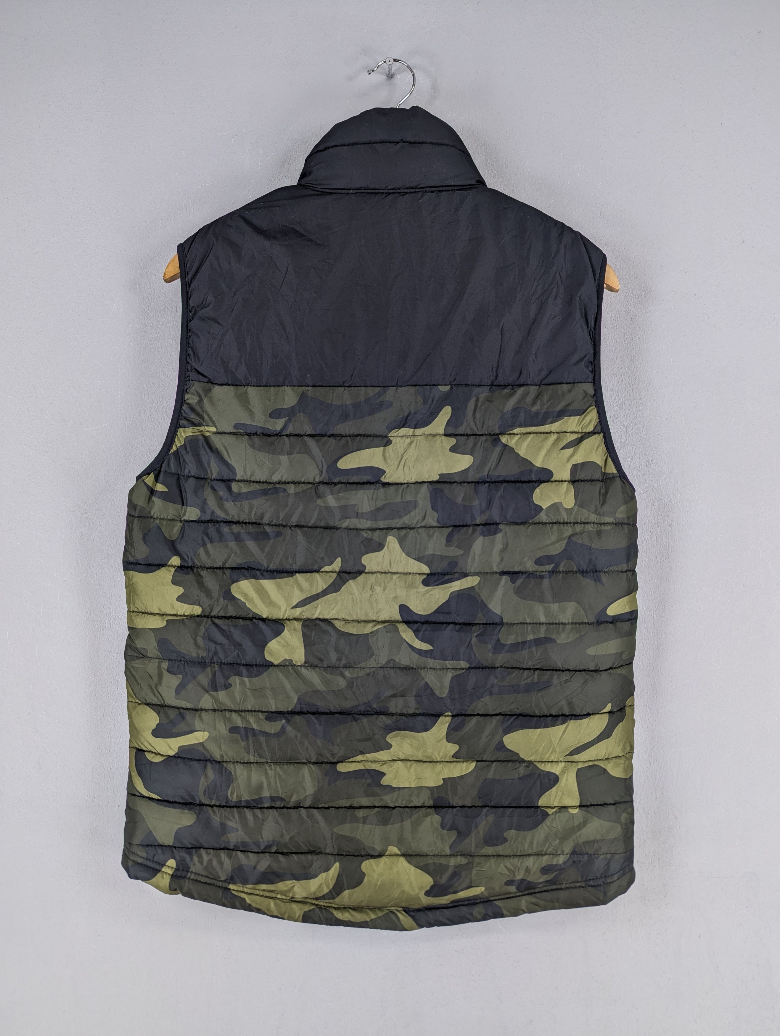 Hollister Hollister Camo Puffer Sherpa Lined Vest Jacket Size XS Size US XS / EU 42 / 0 - 15 Thumbnail
