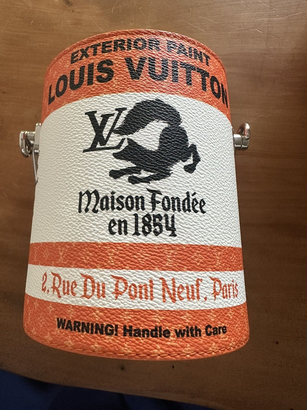 Louis Vuitton Louis Vuitton AF 2022 paint bucket Size ONE SIZE - 2 Thumbnail