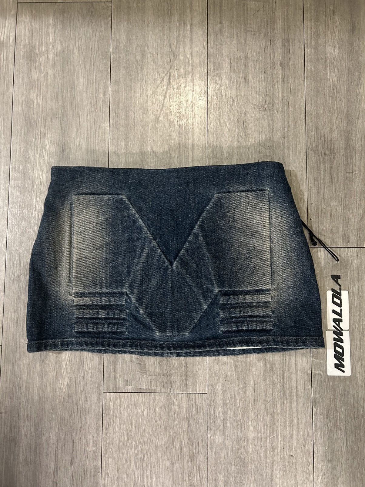 Mowalola EMBOSSED DENIM MINI SKIRT Size 28" / US 6 / IT 42 - 1 Thumbnail