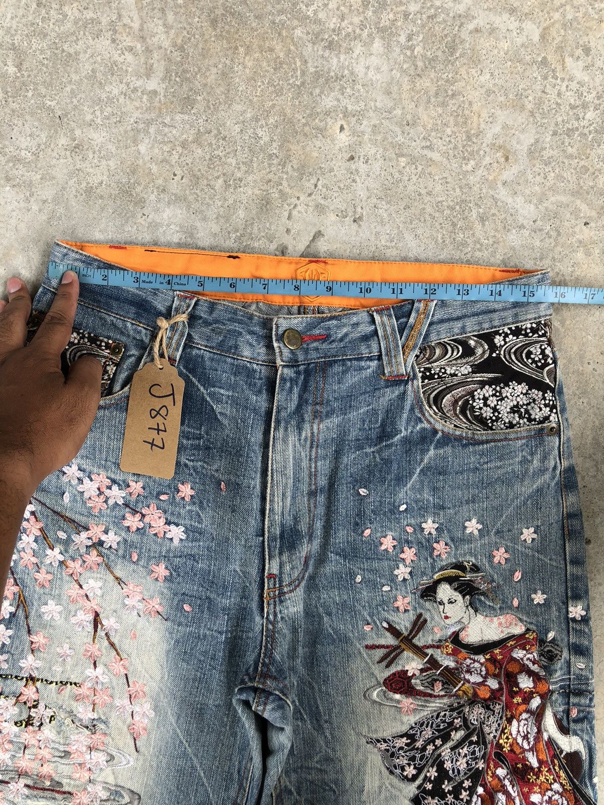 Japanese Brand Japanese Geisha Embroidered Jeans Distressed Jeans Size US 31 - 23 Thumbnail