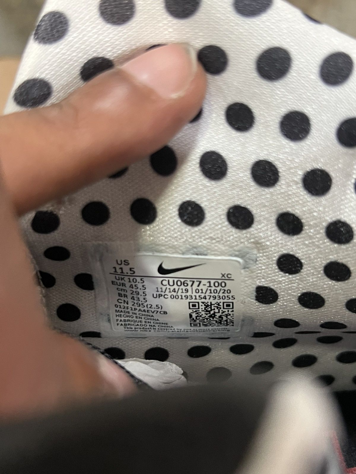 Nike Nike Sneaker Room x Kyrie 5 I Love You MOM Size US 11.5 / EU 44-45 - 5 Thumbnail