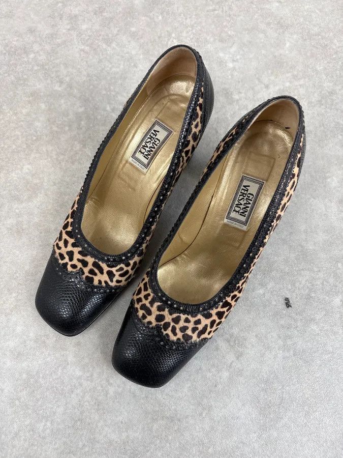 Vintage 1990s Gianni Versace Teal Leopard Pony Hair Pumps Heels Size US 8 / IT 38 - 3 Thumbnail