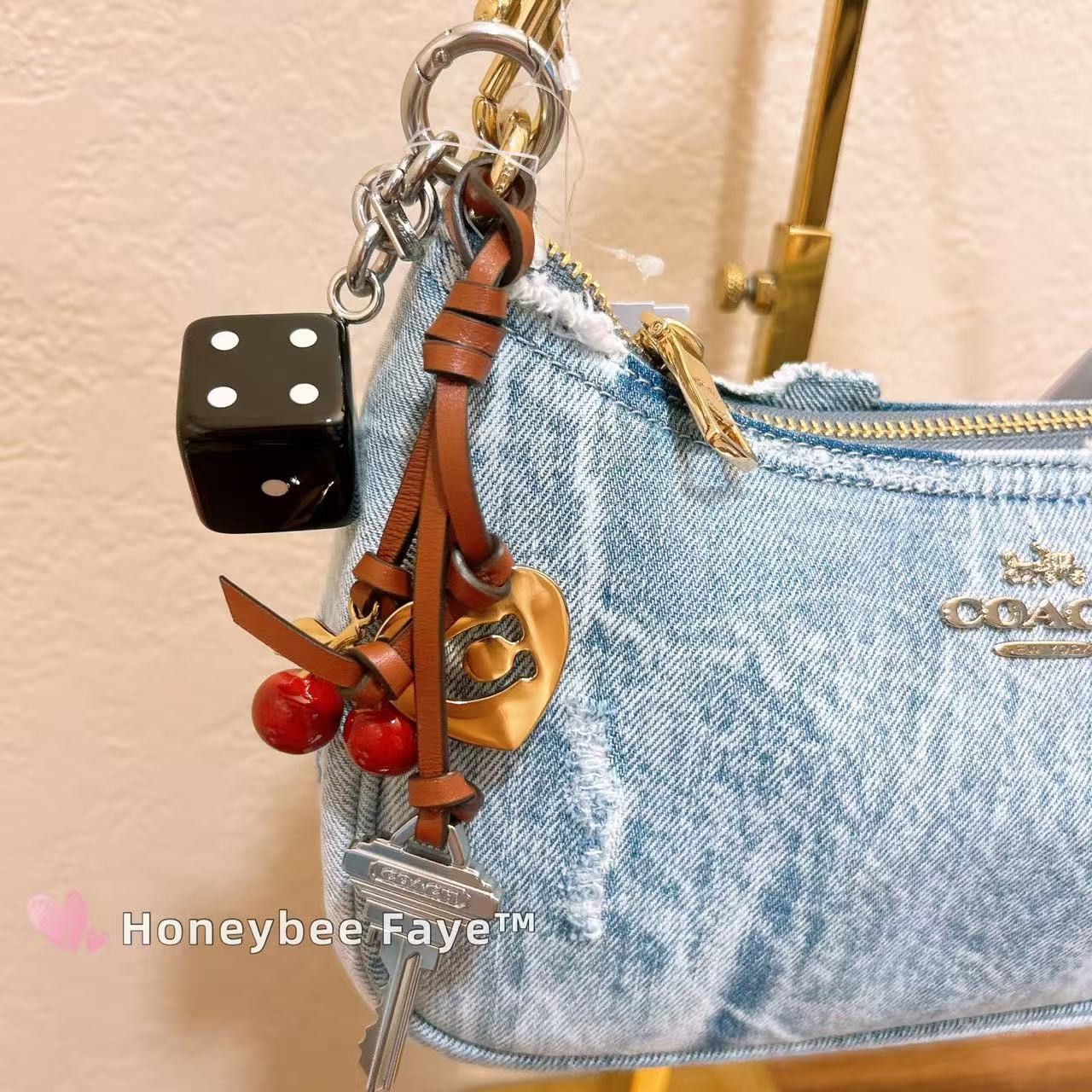 Coach Teri Shoulder Bag In Loved Denim With Charms CDY76 Size ONE SIZE - 4 Thumbnail