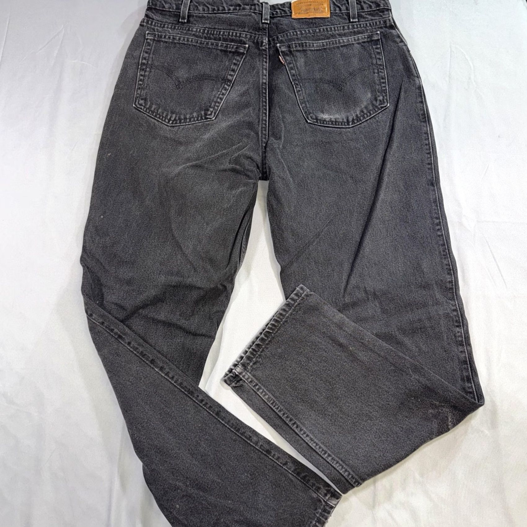 Levi's VINTAGE Levi's 545 Jeans Mens 38x34 Charcoal Gray Loose Fit Straight Denim Zip Fly Pockets Big E 90s Size US 38 / EU 54 - 2 Thumbnail