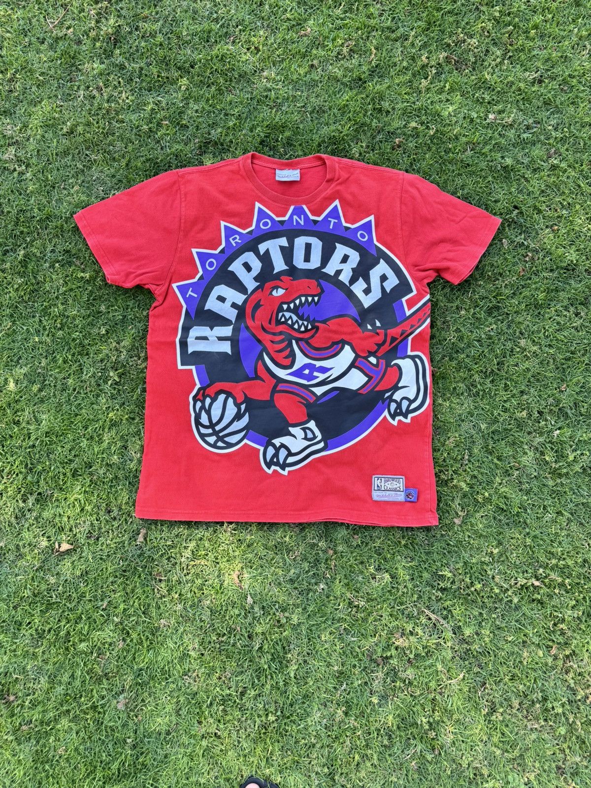 Mitchell & Ness Mitchell & Ness Toronto Raptors Red Big Tall Face T-Shirt Size US L / EU 52-54 / 3 - 1 Thumbnail