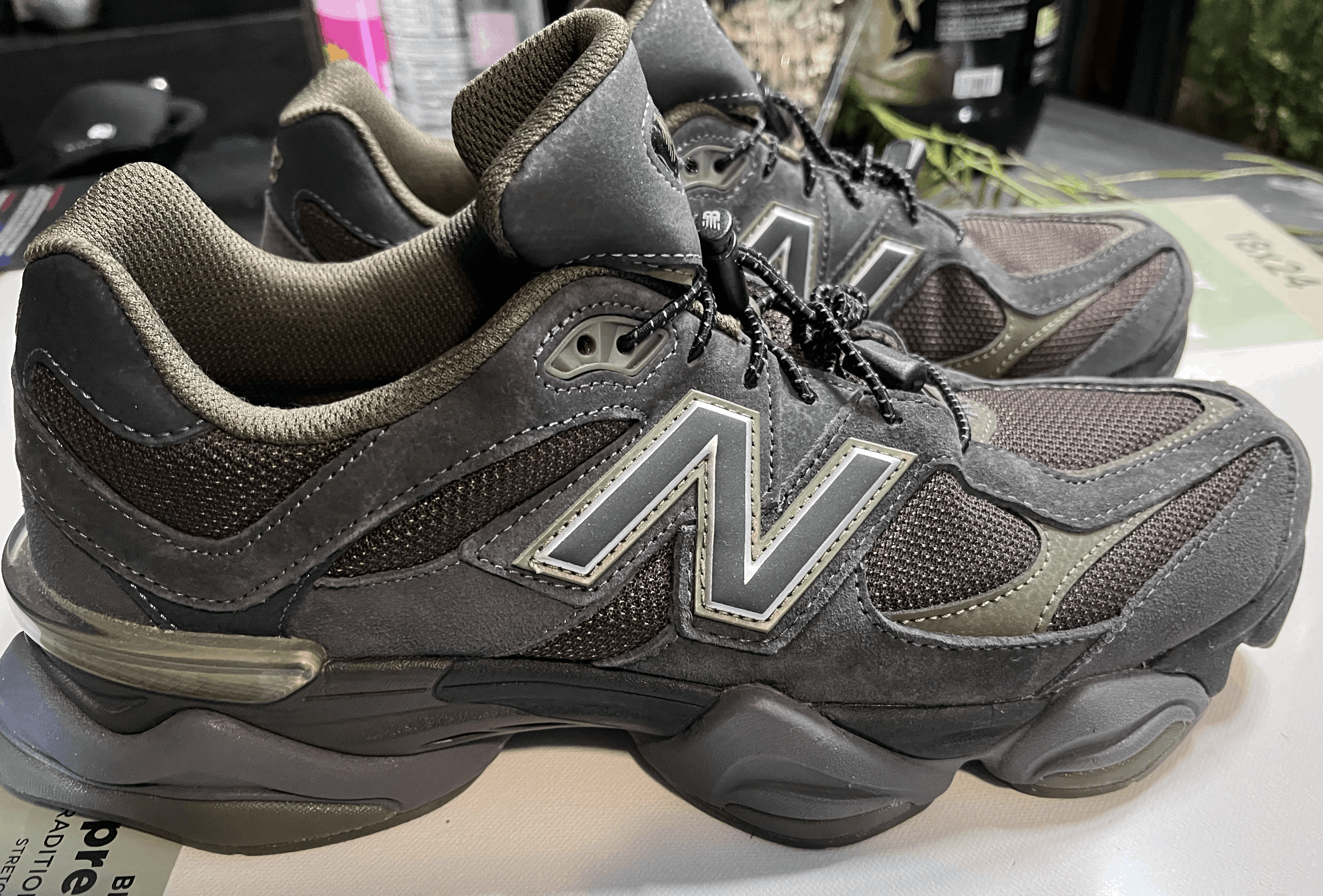 New Balance RARE New Balance 9060 'Blacktop Dark Moss' BASICALLY NEW Size US 11.5 / EU 44-45 - 4 Thumbnail