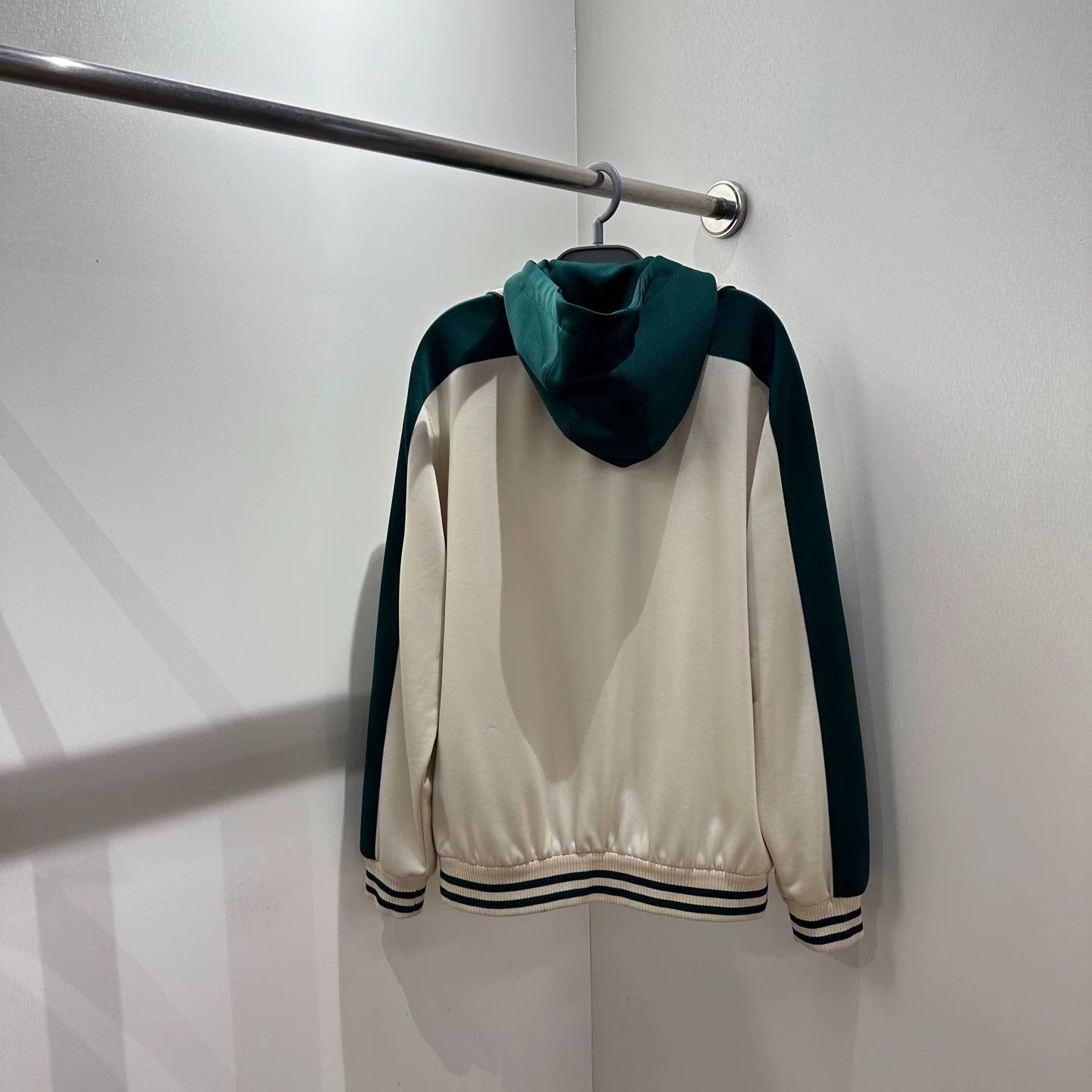 Gucci Gucci White Green GG Hoodie S Polyester Size US S / EU 44-46 / 1 - 2 Thumbnail