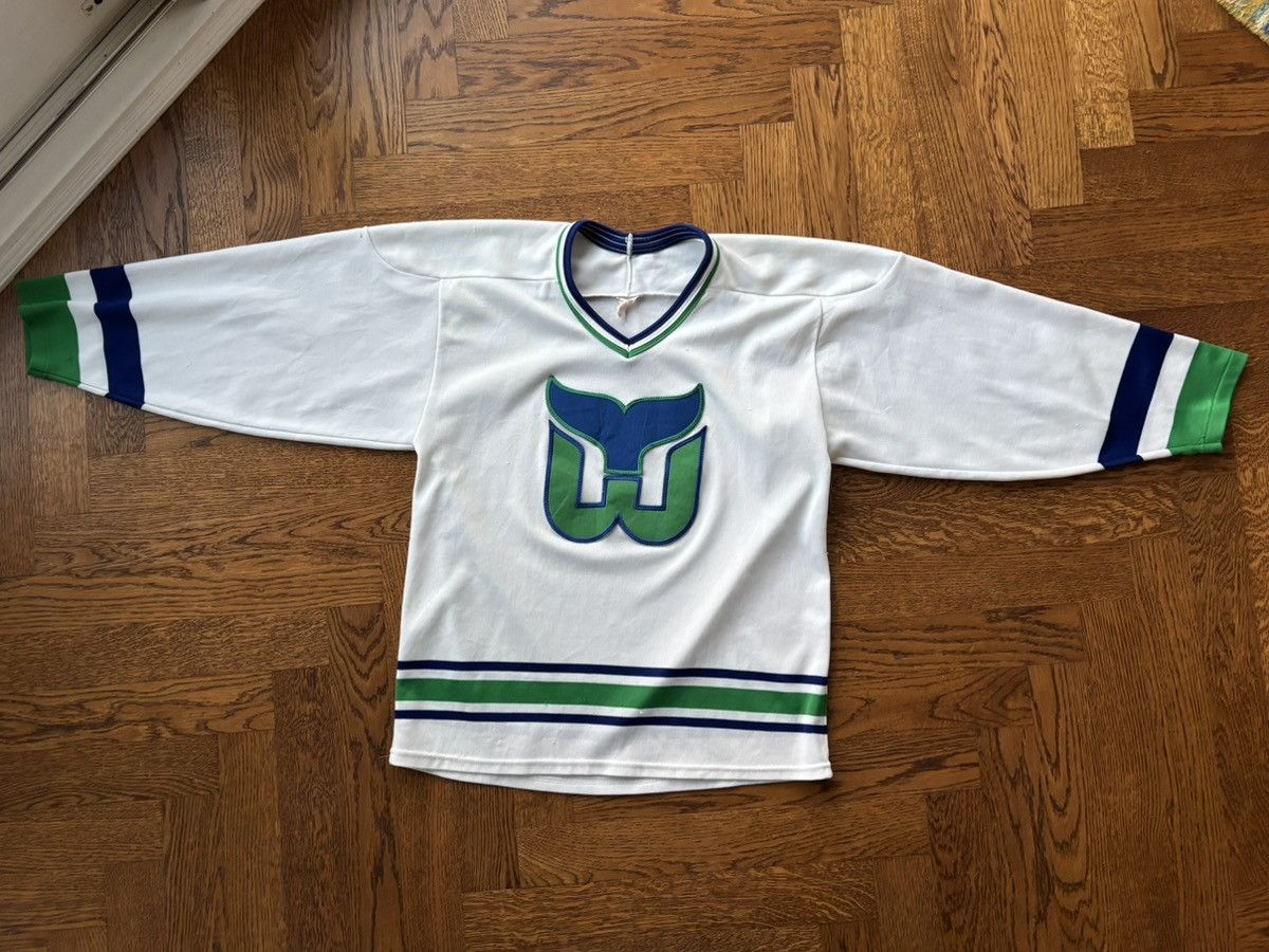 NHL × Vintage Vintage Hartford Whalers Jersey 1980s CCM Hockey Jersey 90s Size US S / EU 44-46 / 1 - 2 Thumbnail