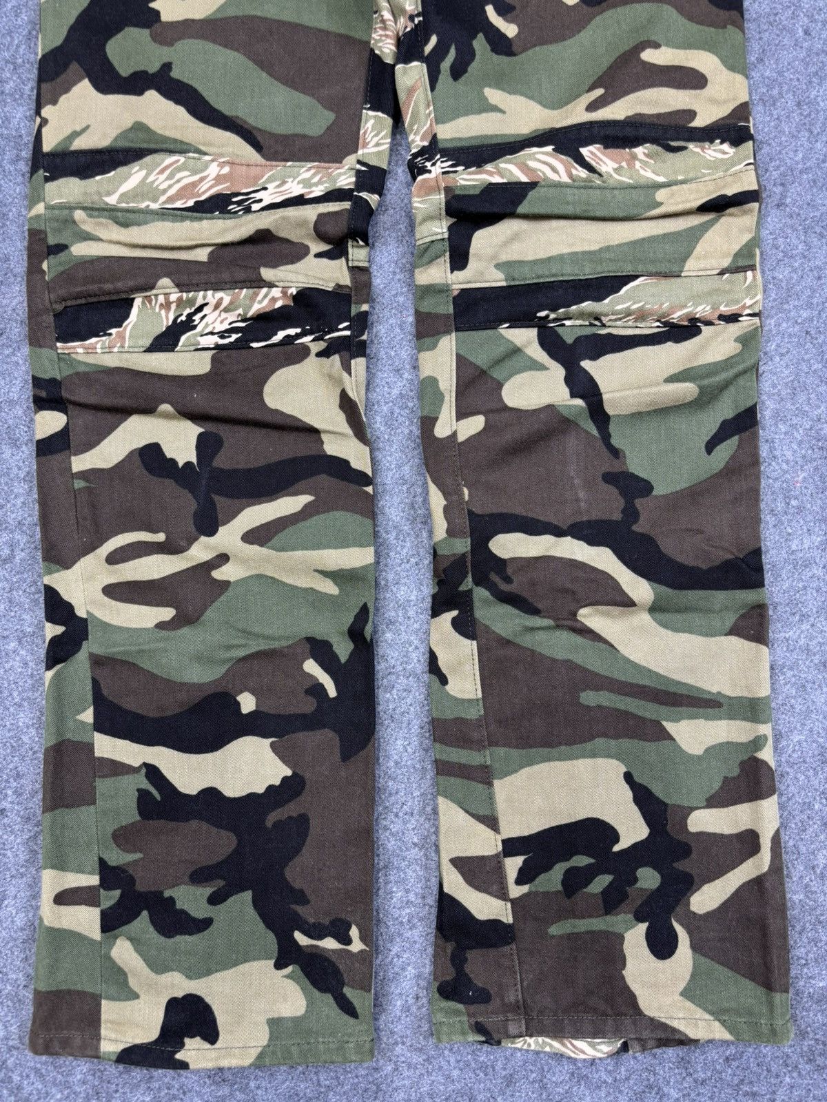 Yohji Yamamoto Yohji Yamamoto TigerStripe Woodland Patchwork Pant F709 Size US 30 / EU 46 - 11 Thumbnail