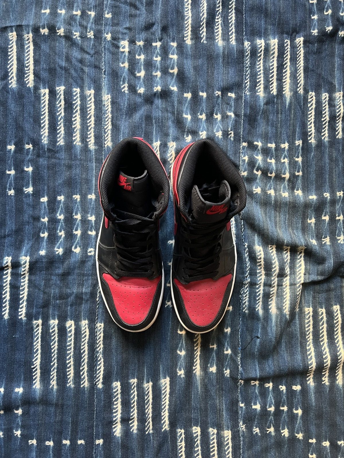 Nike Nike Air Jordan 1 High Retro OG 2013 Bred Size US 10.5 / EU 43-44 - 2 Thumbnail