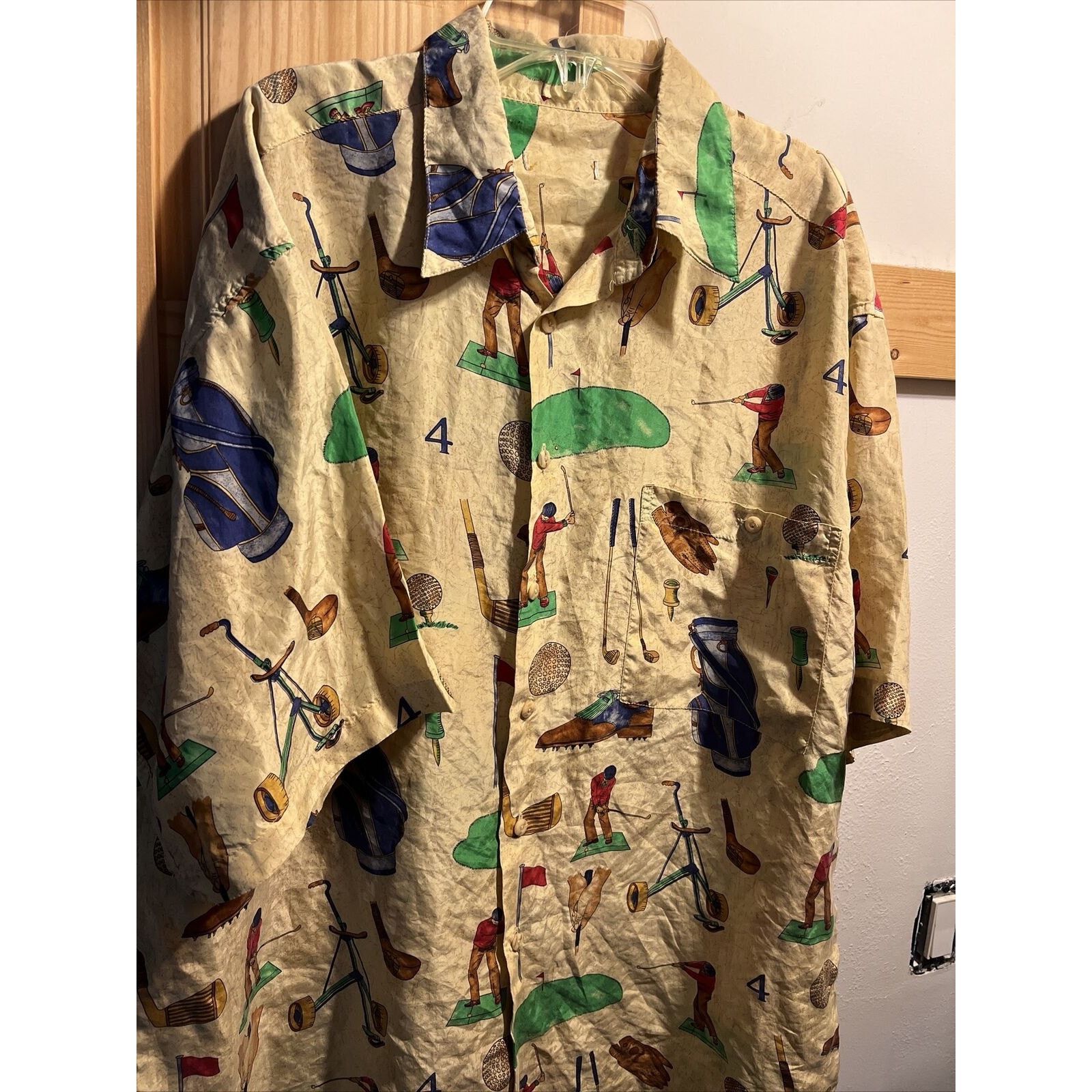 The Unbranded Brand Unbranded Vintage Men’s XL Gold Golf Silk Button Down Shirt Size US XL / EU 56 / 4 - 6 Thumbnail