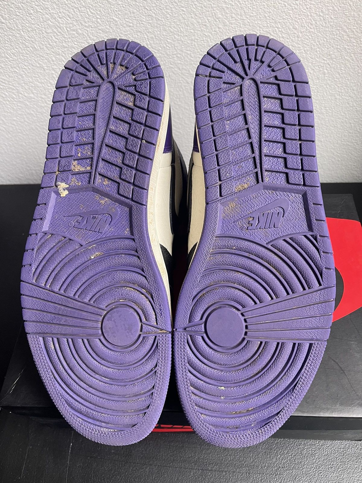 Jordan Brand Air Jordan 1 Court Purple 2018 size 12 Size US 12 / EU 45 - 5 Thumbnail