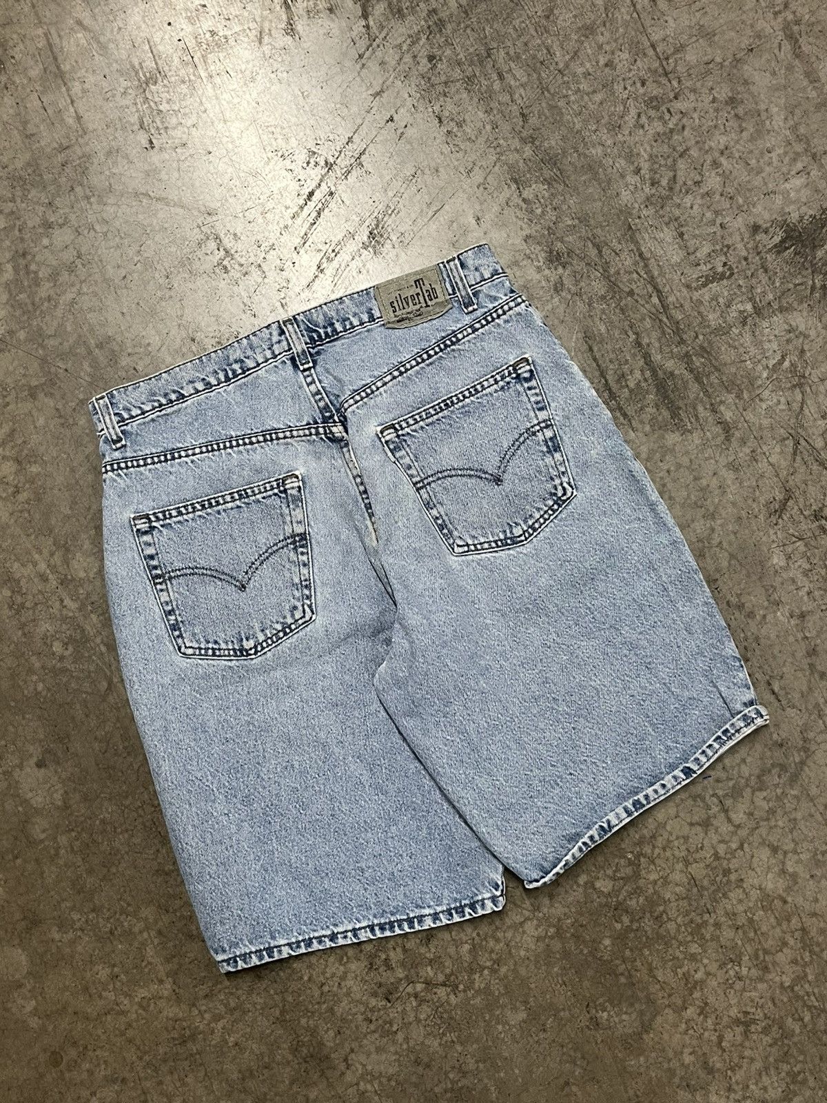Levi's Levi’s silver tab jorts baggy loose fit skater streetwear Size US 34 / EU 50 - 1 Thumbnail