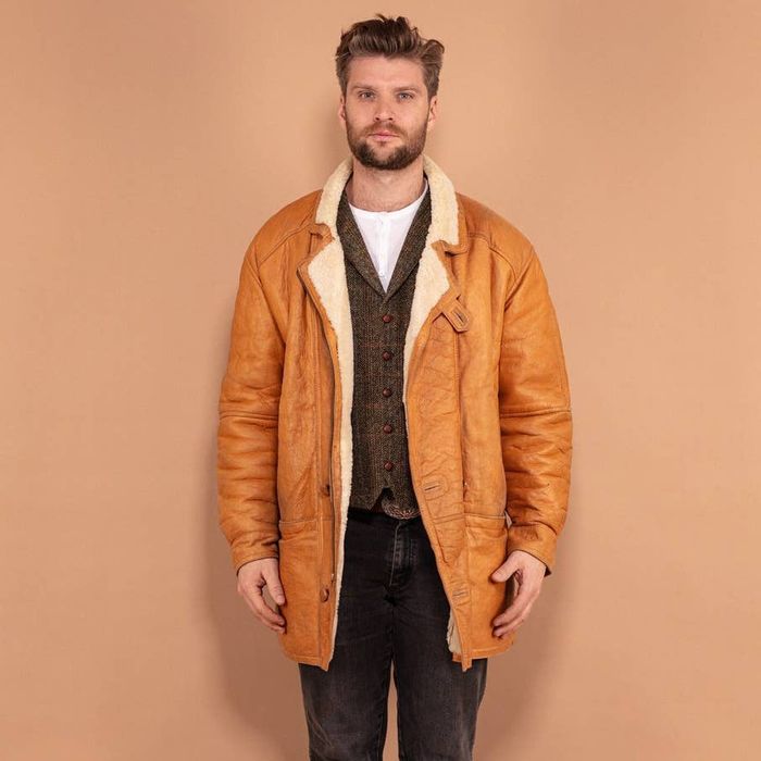 Sheepskin Coat Vintage 80's Men Oversized Sheepskin Coat in Caramel ...