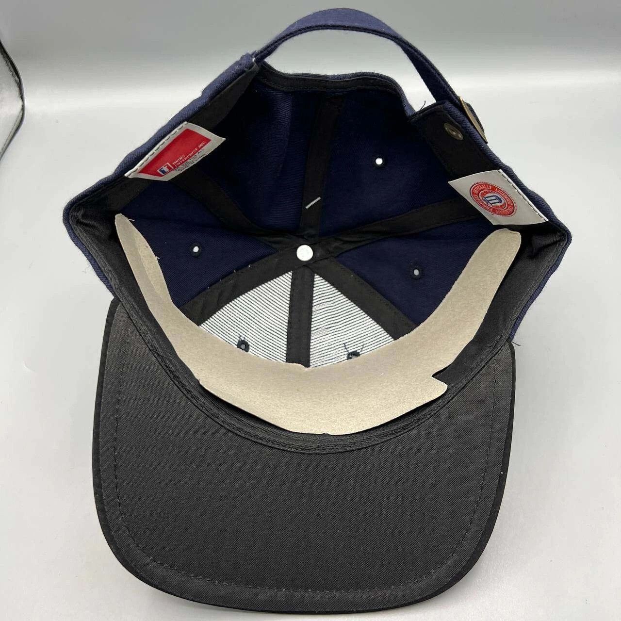 Twins Enterprise Inc. × Vintage Georgetown Hoyas Hat Men Twins Enterprise NCAA Strap Back Size ONE SIZE - 2 Thumbnail