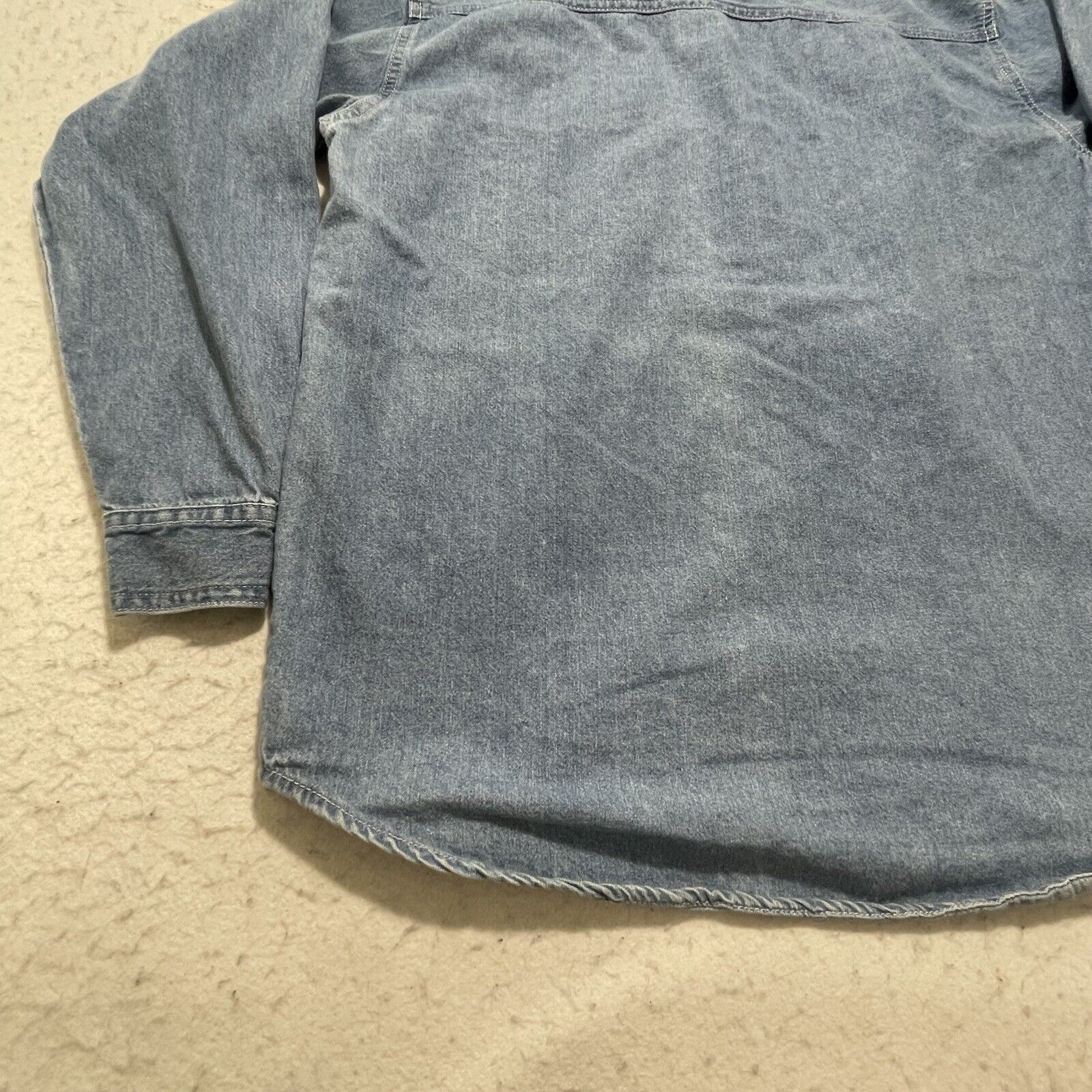 Vintage Vintage Bobbie Brooks Button Up Denim Shirt Christmas Toys Size S / US 4 / IT 40 - 12 Thumbnail
