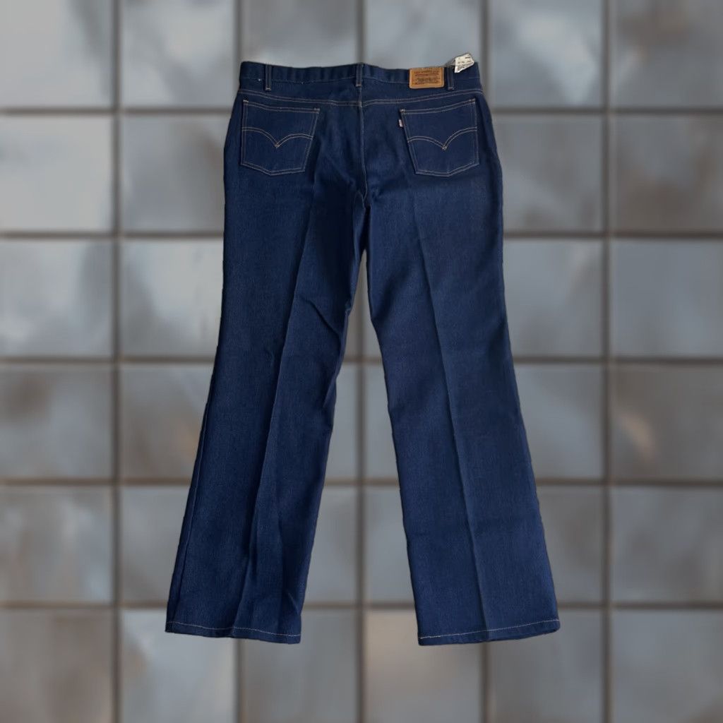 Levi's VINTAGE Levi's Jeans 90s Blue Denim Men’s 42x32 Straight Brown Tab HTF BNWT Deadstock Rare Size US 42 / EU 58 - 1 Thumbnail