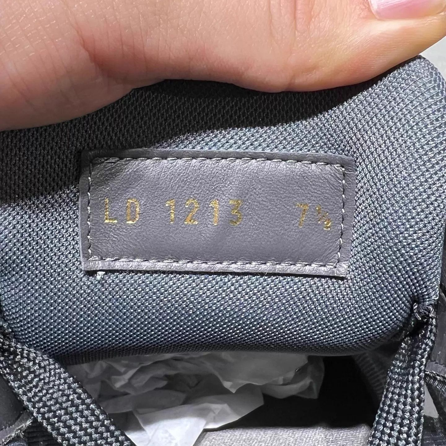 Louis Vuitton LV Men's Dragon Year Trainer Black & Yellow UK7.5 41.5 Size US 8.5 / EU 41-42 - 8 Thumbnail