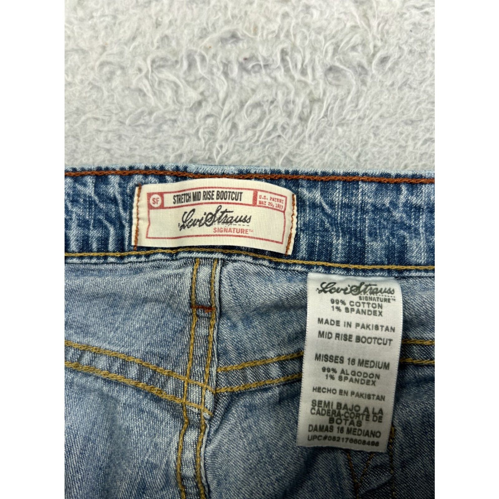 Levi's Levi's Women's Denim Jeans Bootcut Stretch Mid Rise Blue 16 Regular Cotton 33x29 Size 38" / US 16 / IT 52 - 6 Thumbnail