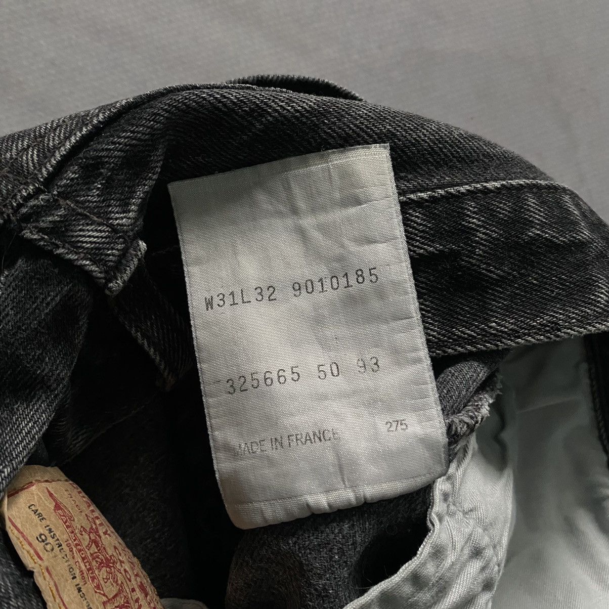 Beauty Beast × Jean × Levi's Vintage Levi’s 901 Distressed Faded Made in France Jeans Size US 31 - 10 Thumbnail