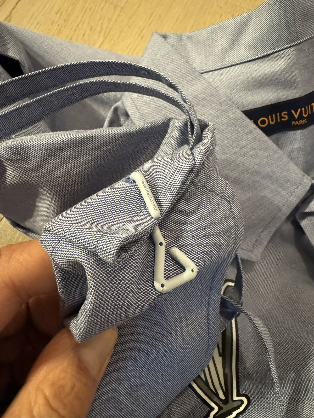 Louis Vuitton LOUIS VUITTON shirt see photos for real tape measurements Size US M / EU 48-50 / 2 - 23 Thumbnail